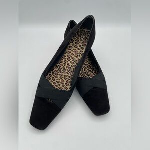 Stuart Weitzman Ladies Expo Elegant Tapered Pumps Black Suede Heels 5.5